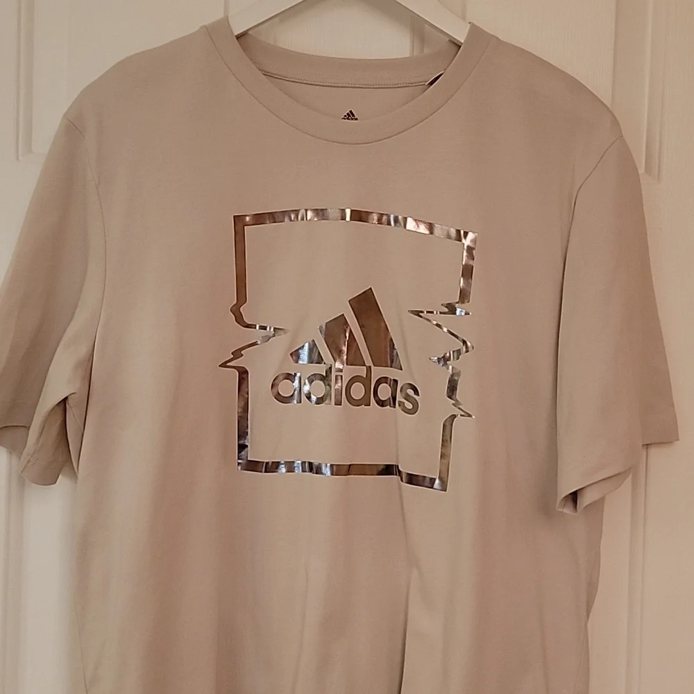 Sale Adidas Metallic Tshirt Size Medium
